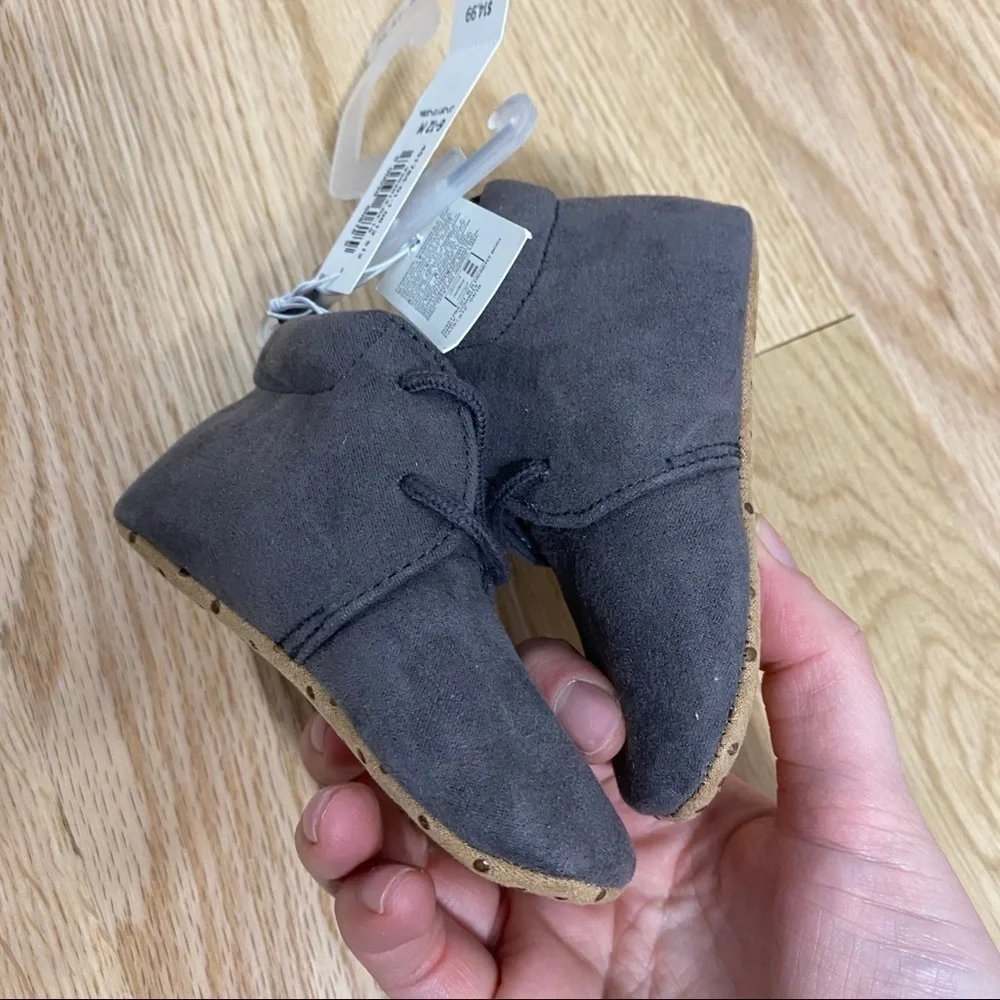 Old Navy Baby Brown Gray Chukka Boots NWT 6-12 mos